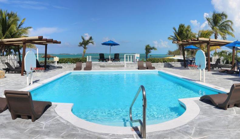 Beautiful Villa Just Steps Away From The Beach! George Town Exteriör bild